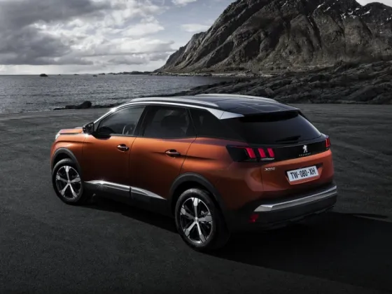 Peugeot 3008 1.6i mev17.4.2 1037510433 Tun E2