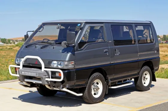 Mitsubishi Delica 2.4 1860A90906 SM5205 13 Tun E2