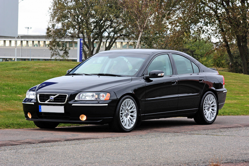 Volvo S60 2.0i med17.0 1037506930 e2